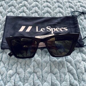 Le Specs Velodrome sunglasses NWT
